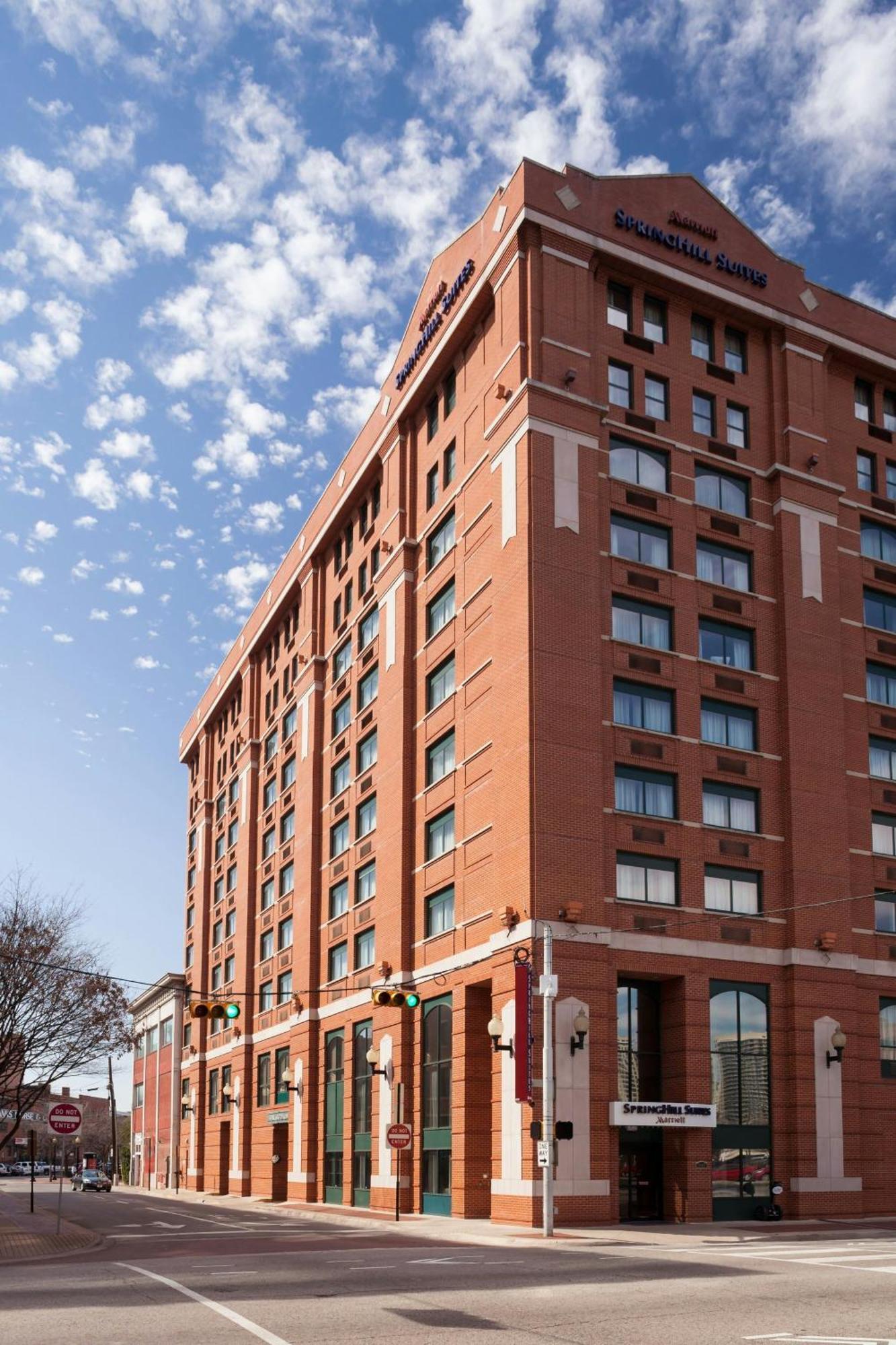 Springhill Suites By Marriott Dallas Downtown / West End Exterior foto
